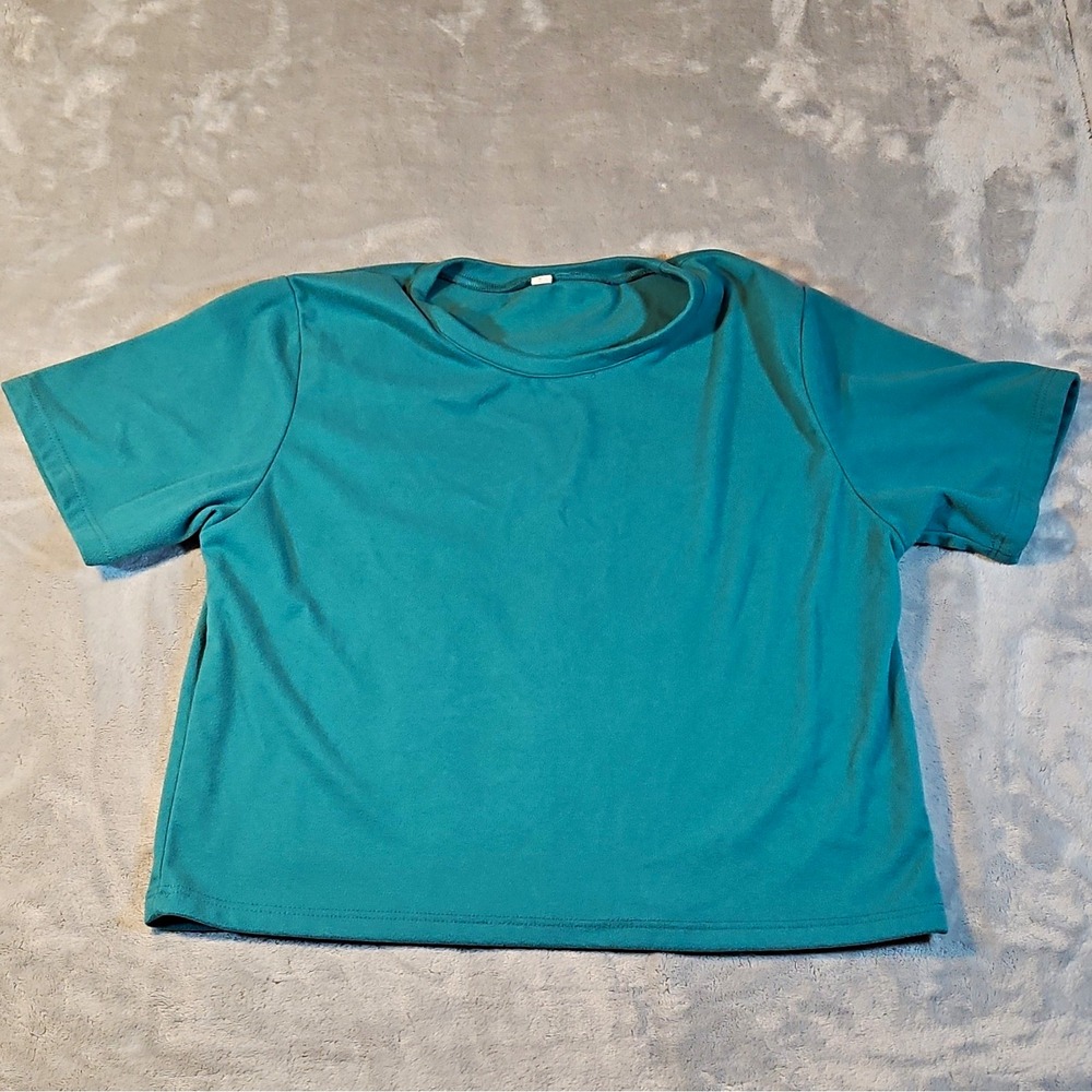 Women's Teal Basic Crew Neck Pullover T-Shirt Short Sleeve Size M Polyester